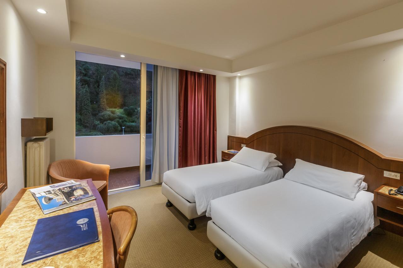 Hotel Terme Millepini Montegrotto Terme Esterno foto