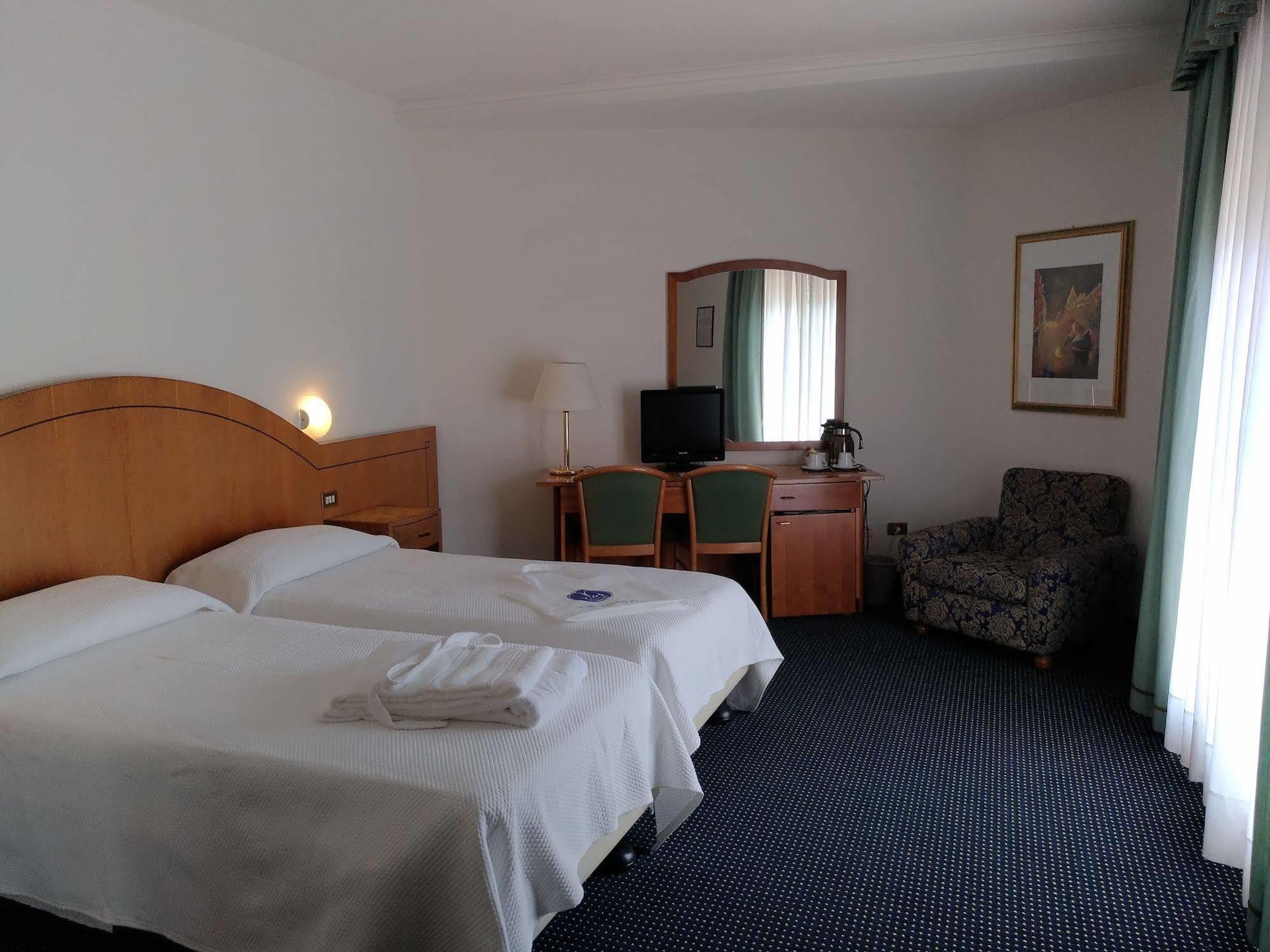 Hotel Terme Millepini Montegrotto Terme Esterno foto